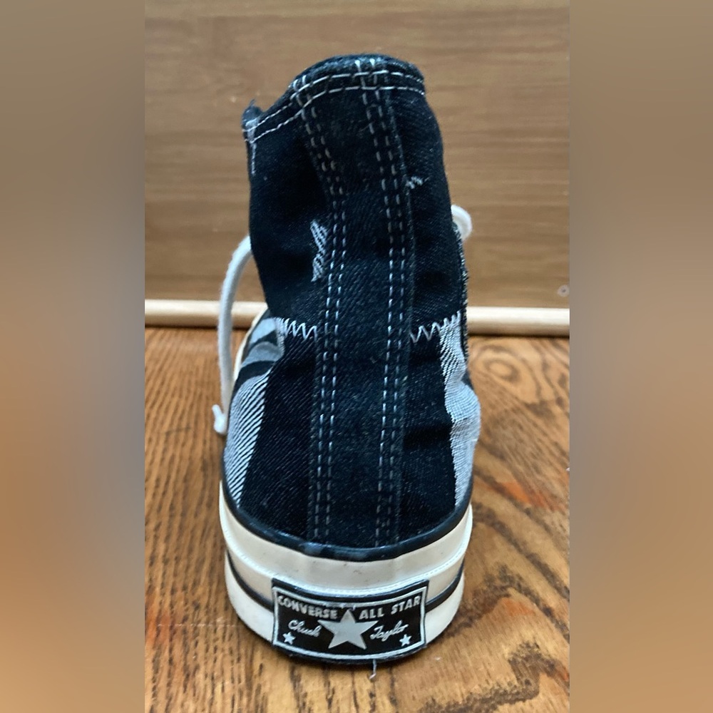 💫🏀💫Converse Black and Gray Striped with Stars High-Tops - Picture 11 of 11